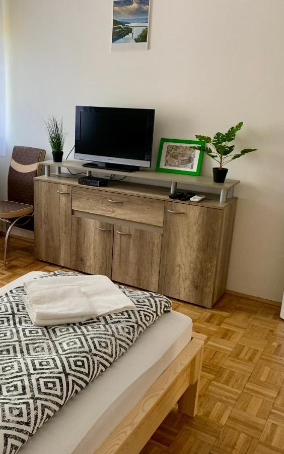 Anita Apartman Хайдусобосло Экстерьер фото